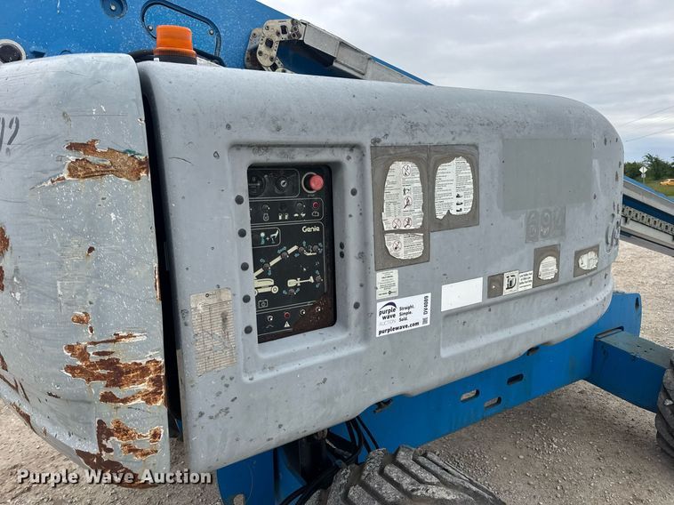 image for item DV4089 2011 Genie S-65 boom lift
