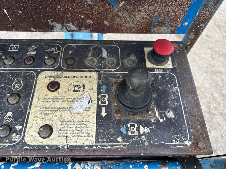 image for item DV4089 2011 Genie S-65 boom lift