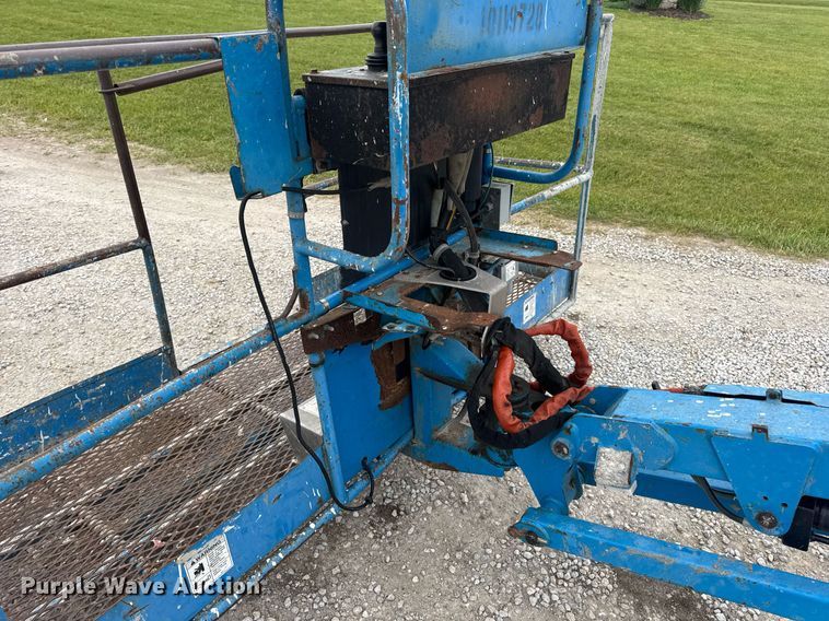 image for item DV4089 2011 Genie S-65 boom lift