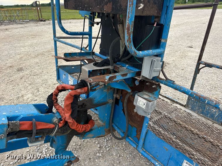 image for item DV4089 2011 Genie S-65 boom lift
