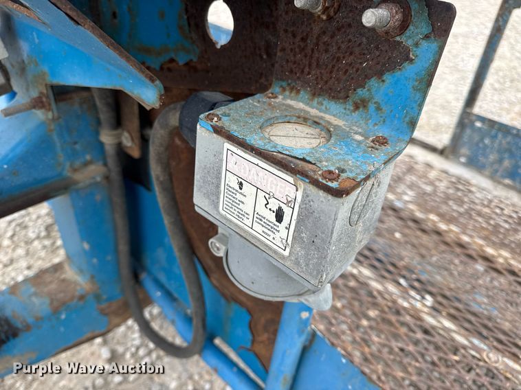 image for item DV4089 2011 Genie S-65 boom lift