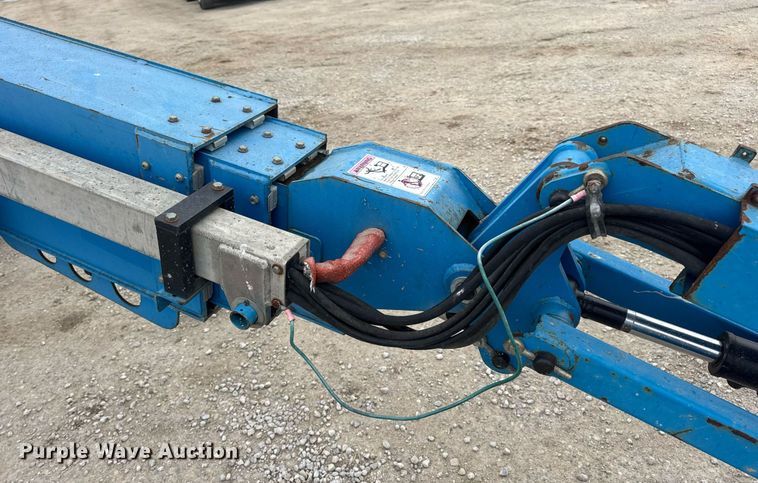 image for item DV4089 2011 Genie S-65 boom lift