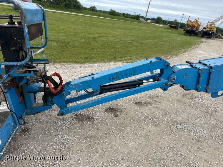 image for item DV4089 2011 Genie S-65 boom lift