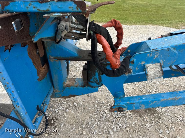 image for item DV4089 2011 Genie S-65 boom lift