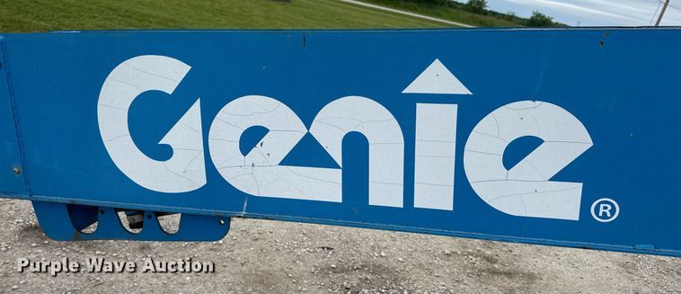 image for item DV4089 2011 Genie S-65 boom lift