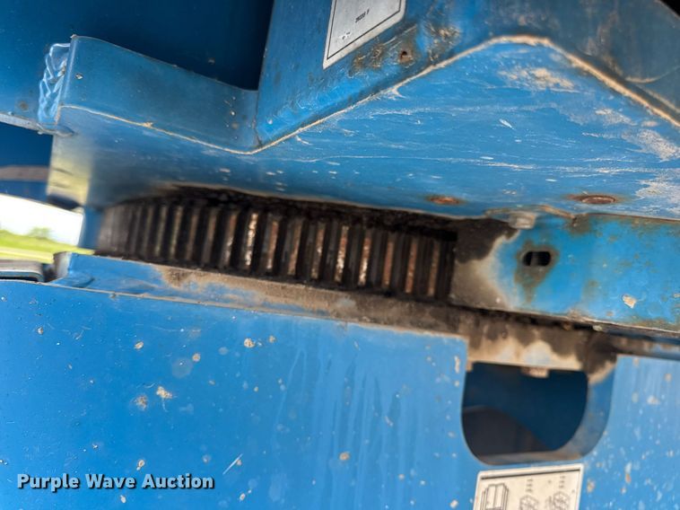 image for item DV4089 2011 Genie S-65 boom lift