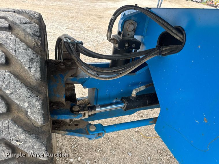 image for item DV4089 2011 Genie S-65 boom lift