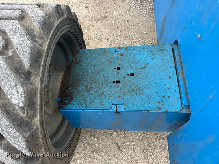 image for item DV4089 2011 Genie S-65 boom lift