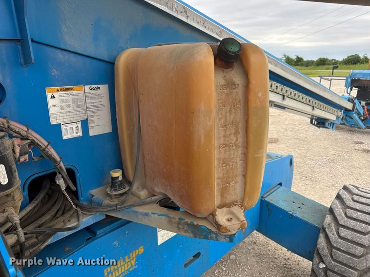 image for item DV4089 2011 Genie S-65 boom lift