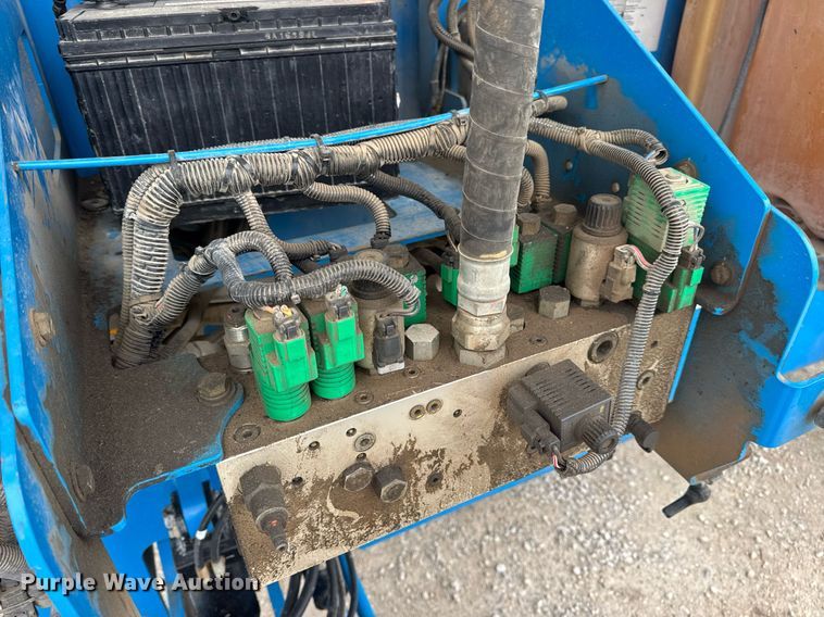 image for item DV4089 2011 Genie S-65 boom lift