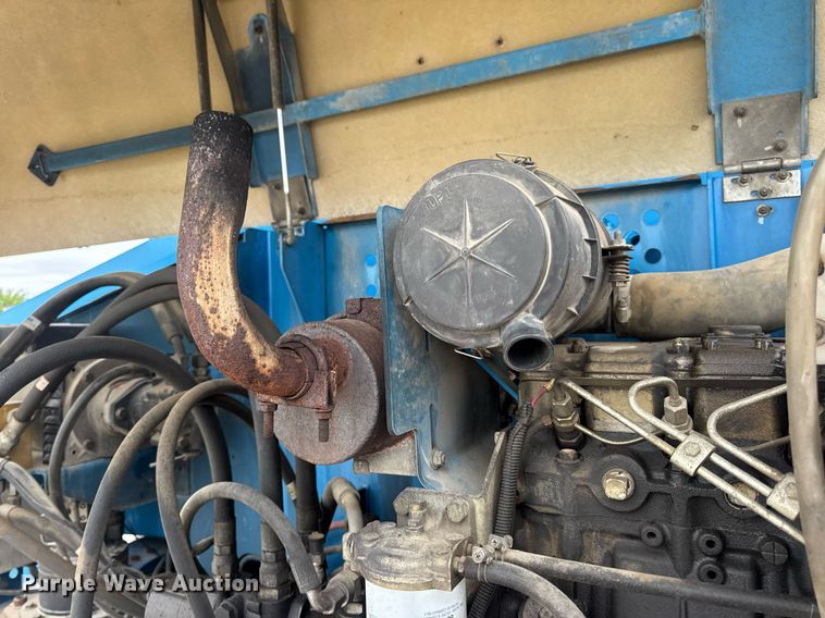 image for item DV4089 2011 Genie S-65 boom lift