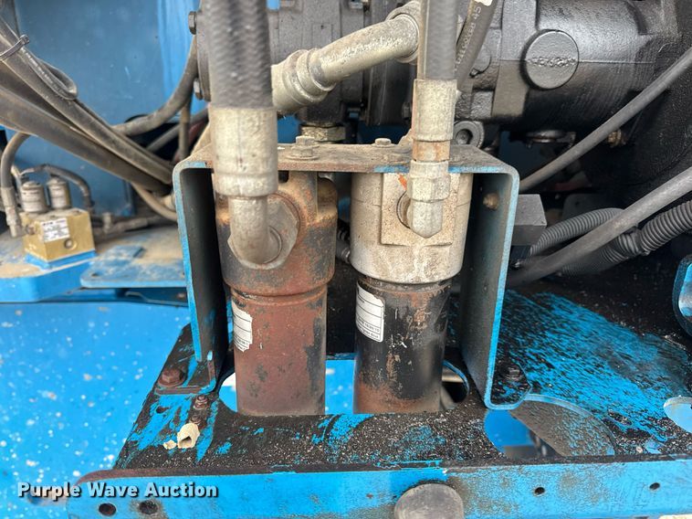 image for item DV4089 2011 Genie S-65 boom lift