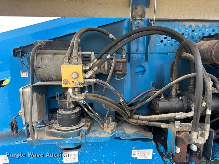 image for item DV4089 2011 Genie S-65 boom lift