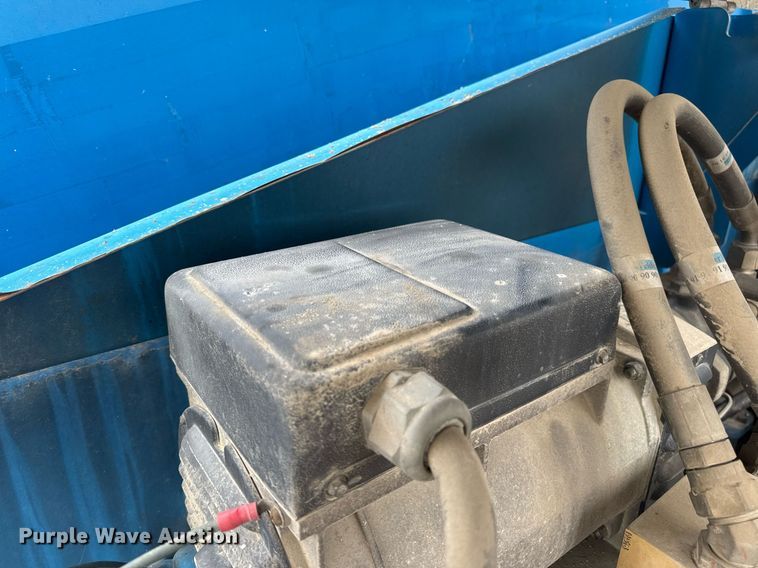 image for item DV4089 2011 Genie S-65 boom lift