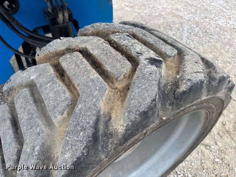 image for item DV4089 2011 Genie S-65 boom lift