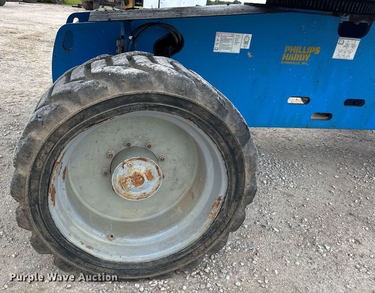 image for item DV4089 2011 Genie S-65 boom lift