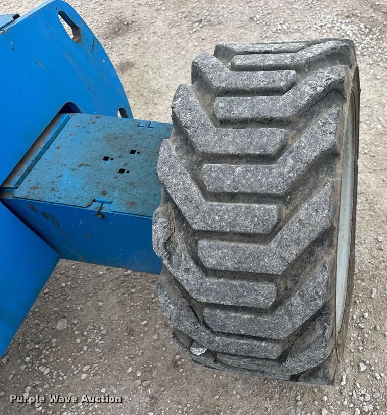 image for item DV4089 2011 Genie S-65 boom lift