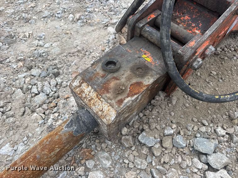 image for item DV4090 NPK PH-4 breaker