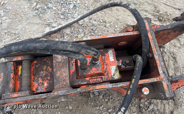 image for item DV4090 NPK PH-4 breaker