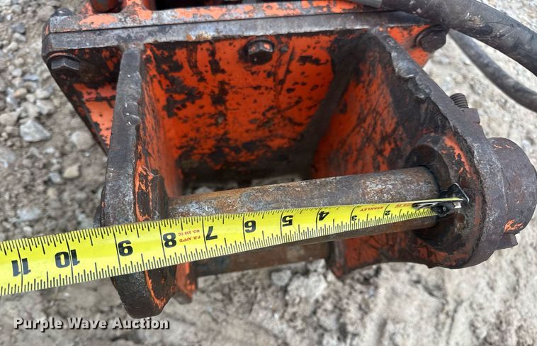 image for item DV4090 NPK PH-4 breaker