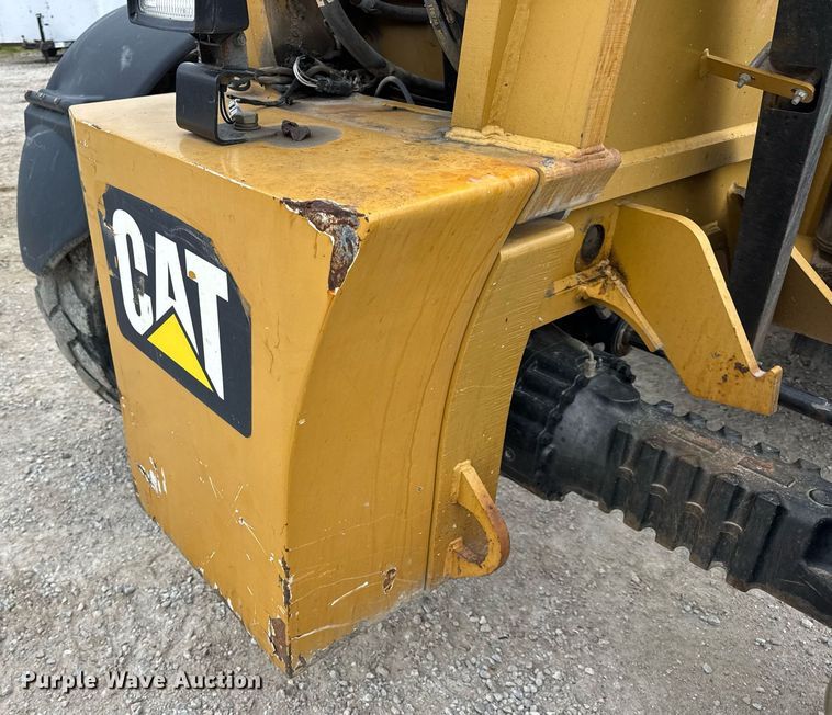image for item DV4092 2014 Caterpillar TL1255C telehandler