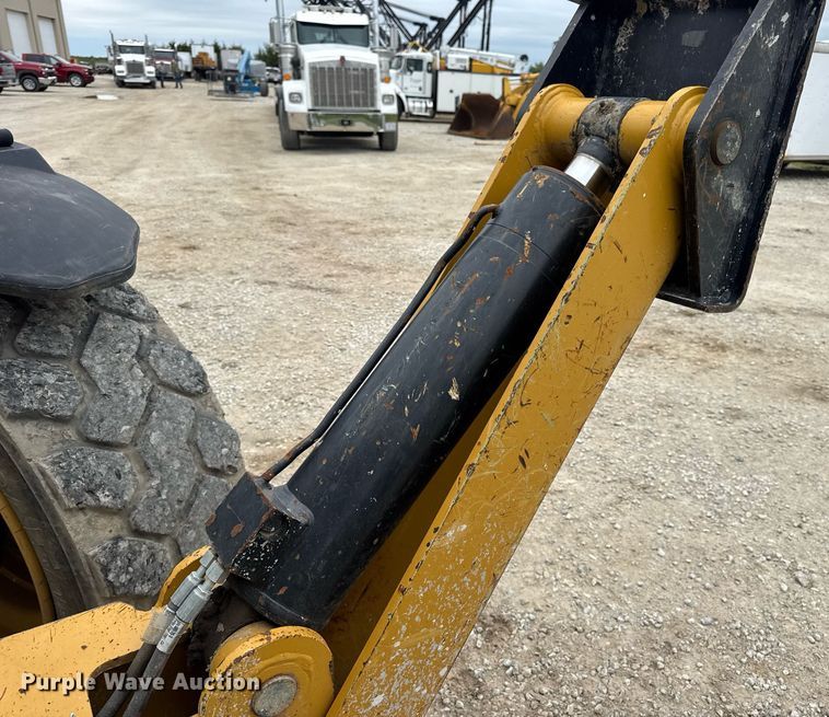 image for item DV4092 2014 Caterpillar TL1255C telehandler