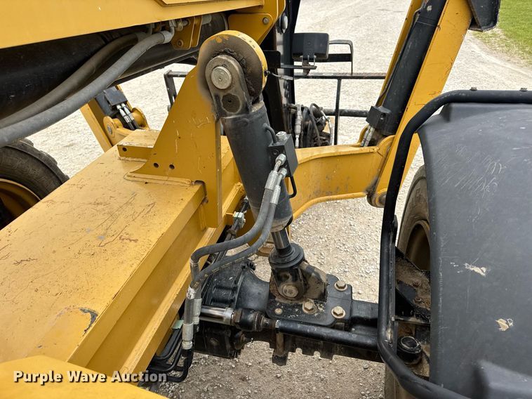image for item DV4092 2014 Caterpillar TL1255C telehandler