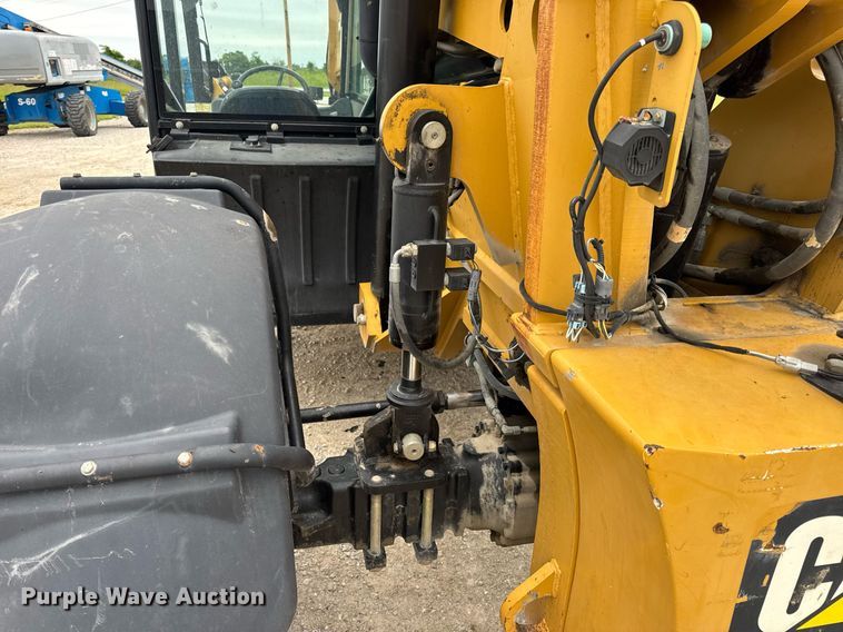 image for item DV4092 2014 Caterpillar TL1255C telehandler