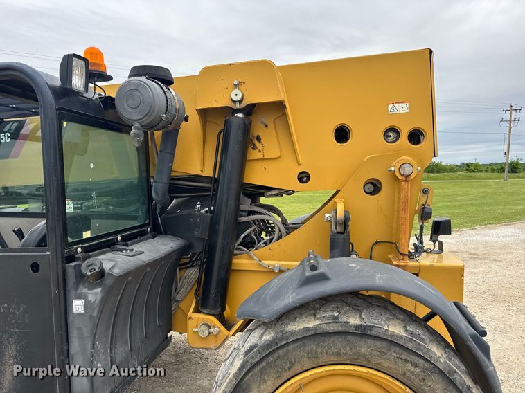 image for item DV4092 2014 Caterpillar TL1255C telehandler