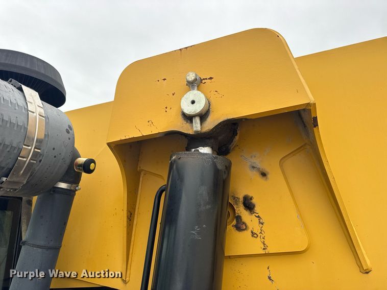 image for item DV4092 2014 Caterpillar TL1255C telehandler
