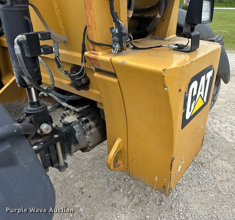 image for item DV4092 2014 Caterpillar TL1255C telehandler