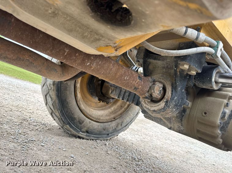 image for item DV4092 2014 Caterpillar TL1255C telehandler