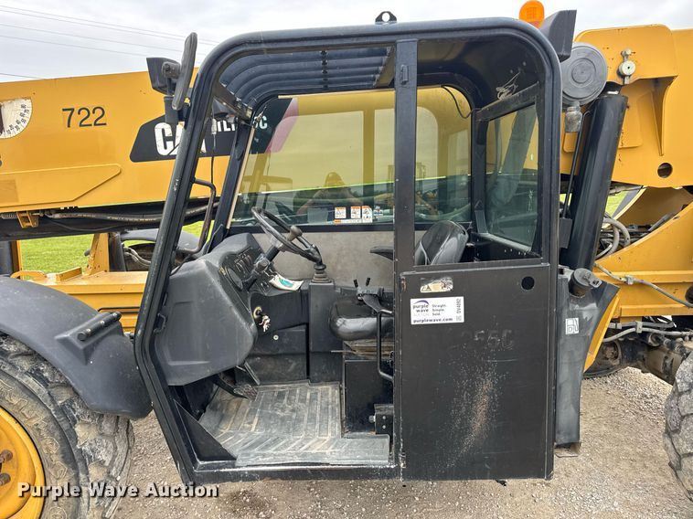 image for item DV4092 2014 Caterpillar TL1255C telehandler