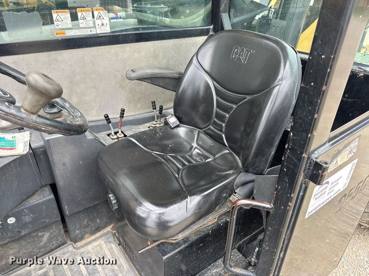 image for item DV4092 2014 Caterpillar TL1255C telehandler