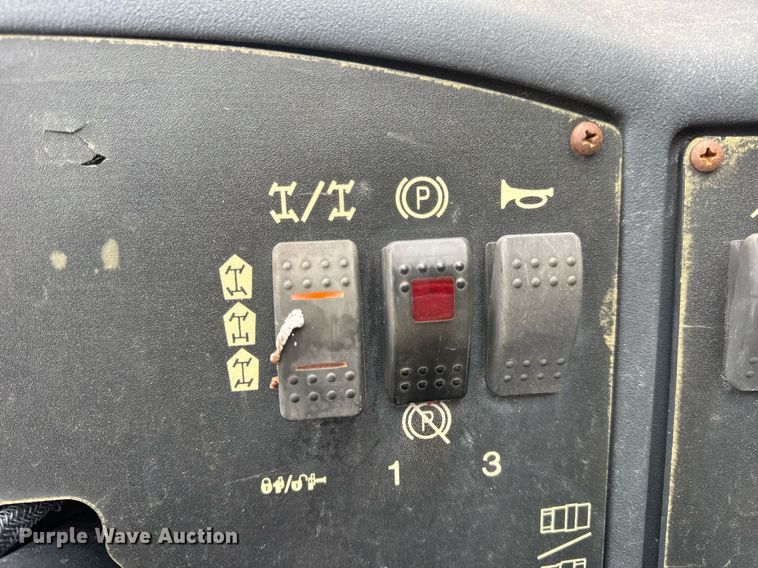 image for item DV4092 2014 Caterpillar TL1255C telehandler