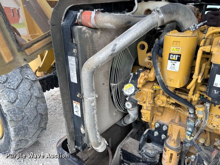 image for item DV4092 2014 Caterpillar TL1255C telehandler