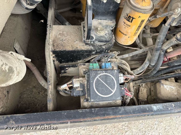 image for item DV4092 2014 Caterpillar TL1255C telehandler