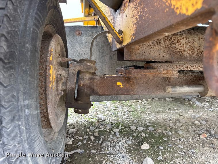 image for item DV4093 Superior Broom DT80-CT broom