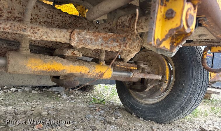 image for item DV4093 Superior Broom DT80-CT broom