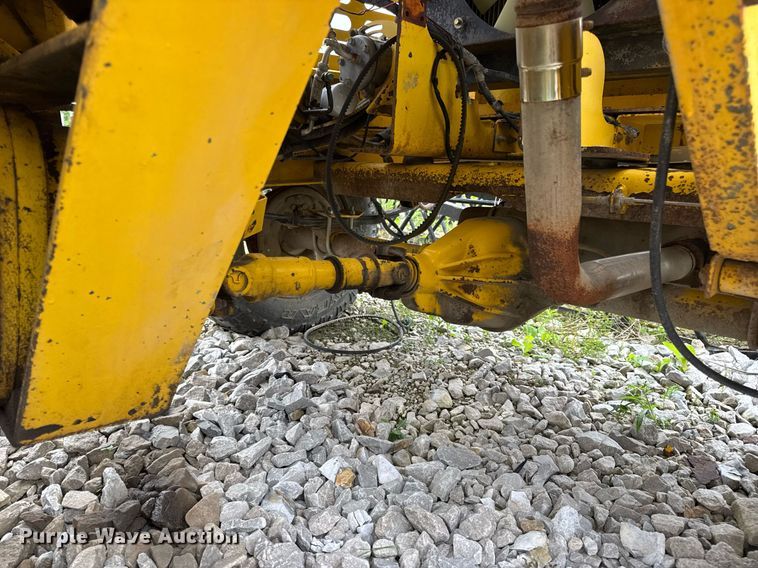 image for item DV4093 Superior Broom DT80-CT broom