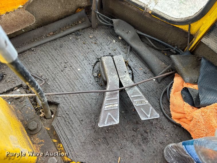 image for item DV4093 Superior Broom DT80-CT broom