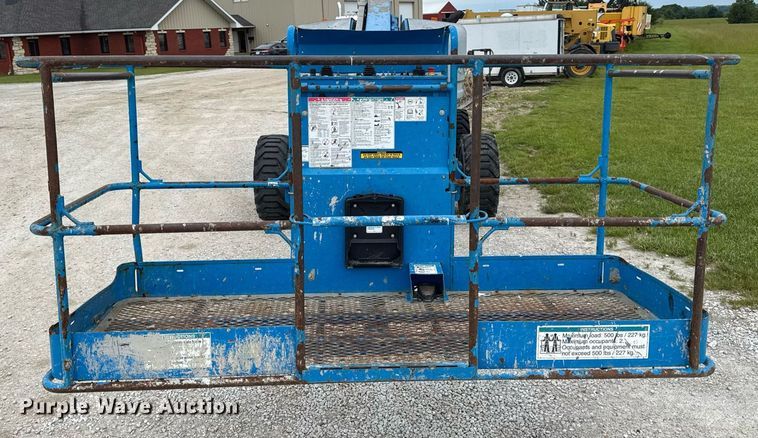 image for item DV4095 2010 Genie S-60 boom lift