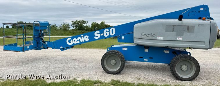 image for item DV4095 2010 Genie S-60 boom lift