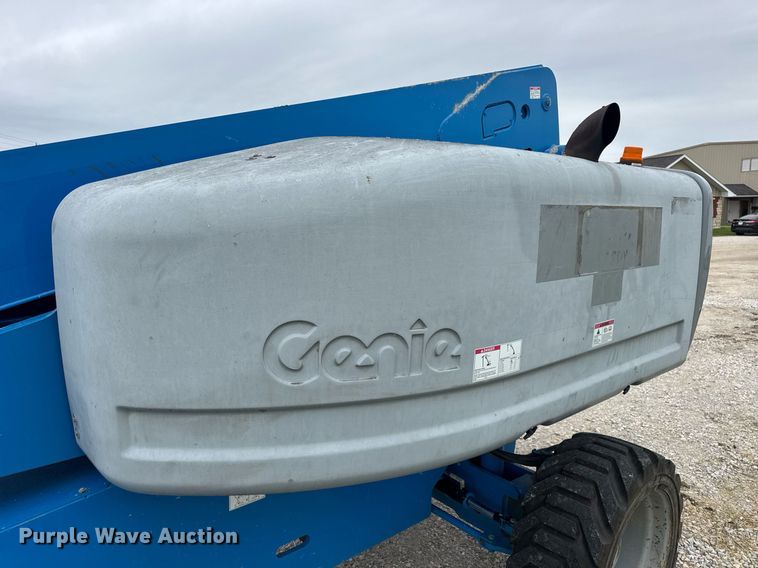 image for item DV4095 2010 Genie S-60 boom lift