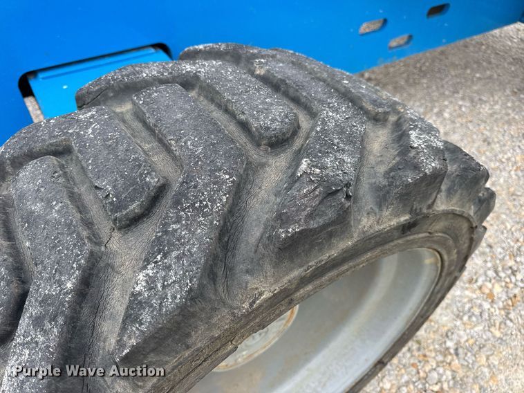 image for item DV4095 2010 Genie S-60 boom lift