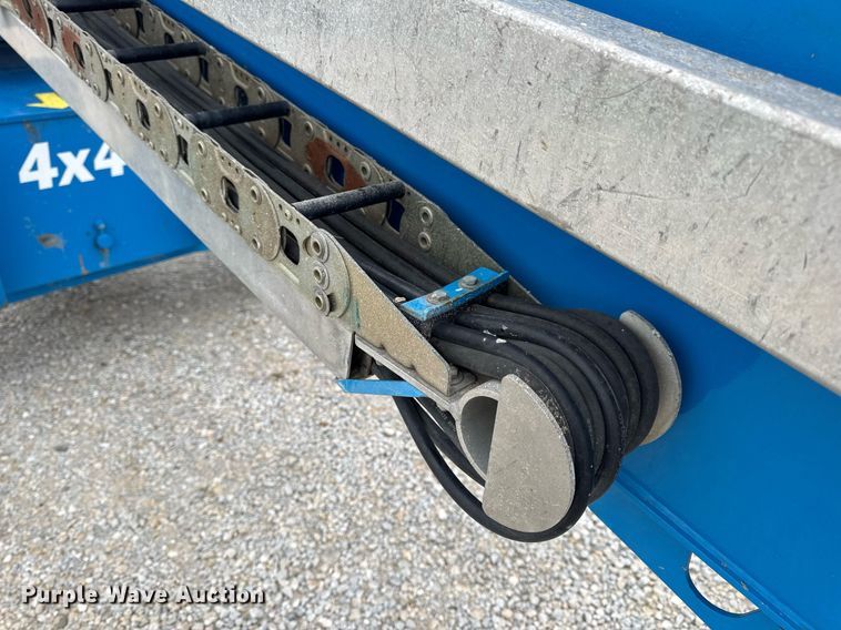 image for item DV4095 2010 Genie S-60 boom lift