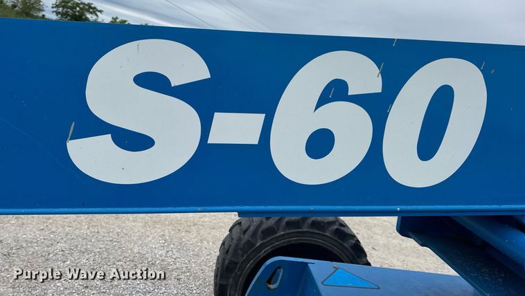 image for item DV4095 2010 Genie S-60 boom lift