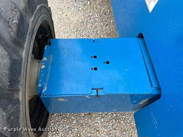 image for item DV4095 2010 Genie S-60 boom lift