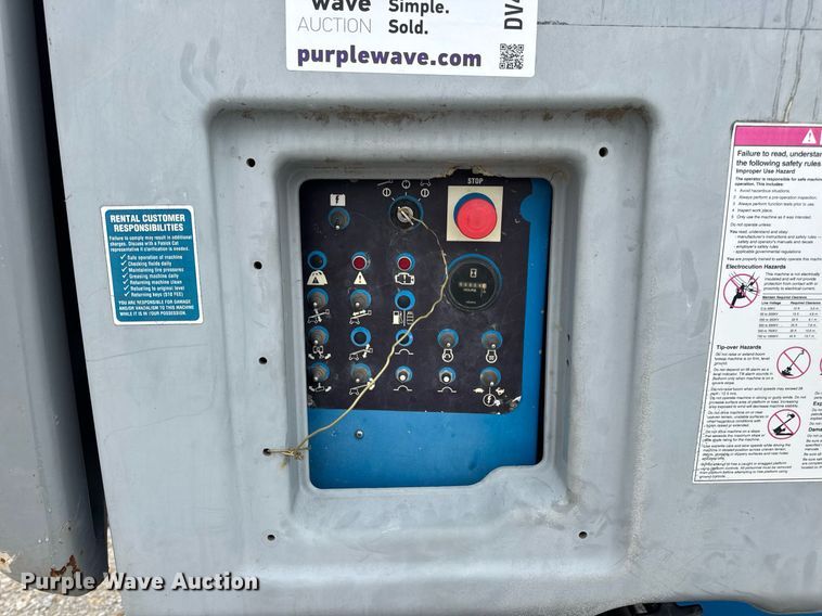 image for item DV4095 2010 Genie S-60 boom lift