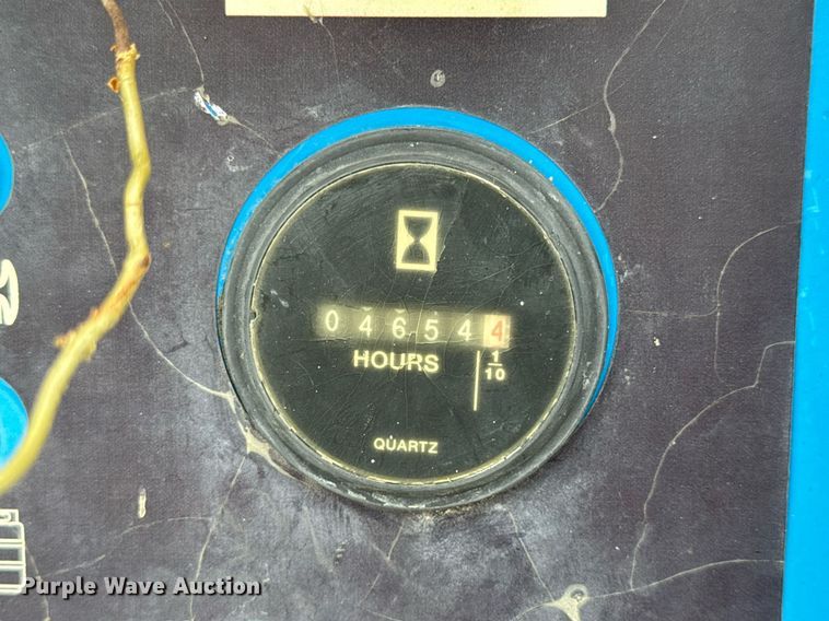 image for item DV4095 2010 Genie S-60 boom lift